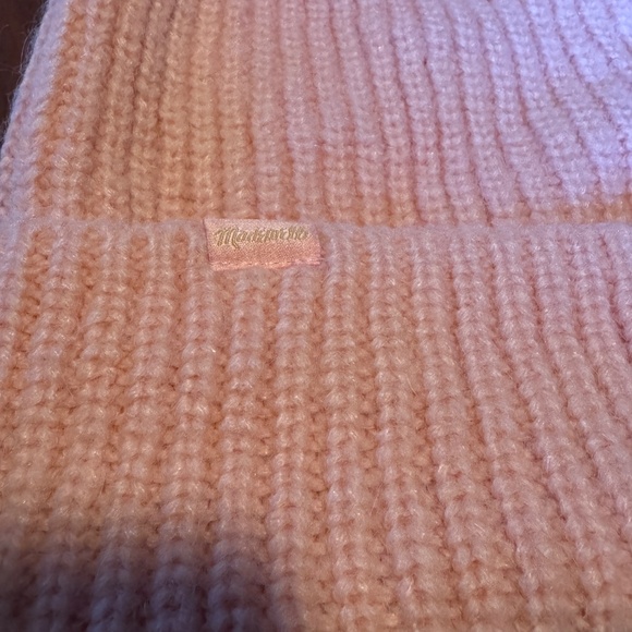 Madewell Beanie Alpaca-Blend Cuffed (New, With Tag) - Picture 5 of 8